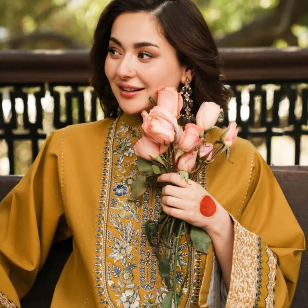 -3 Piece Unstitched Embroidered Lawn Suit 521